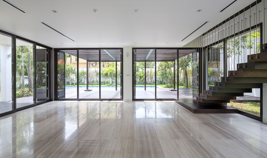 Long description image 1