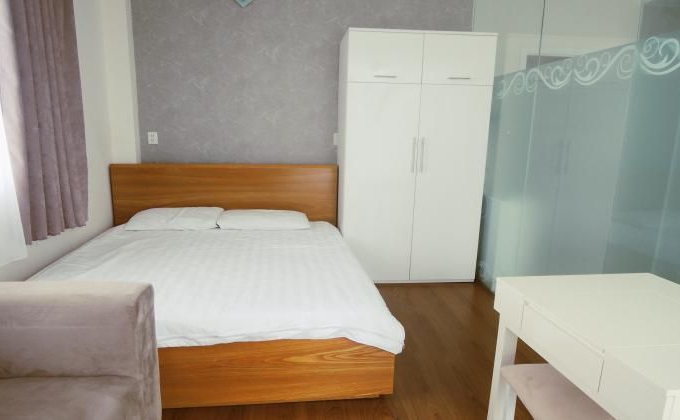 Long description image 1