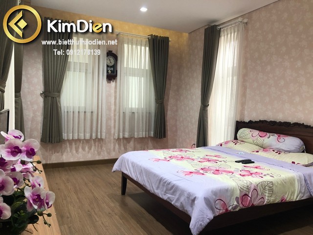 Long description image 1