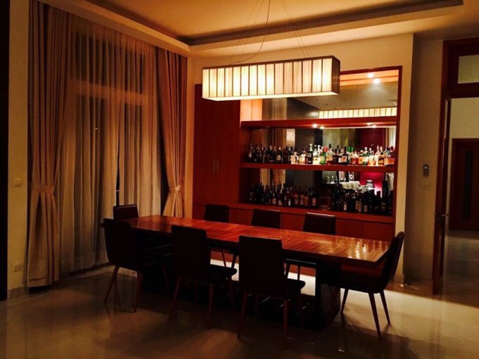 Long description image 1