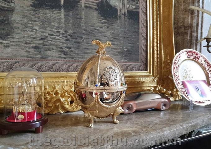 Long description image 1