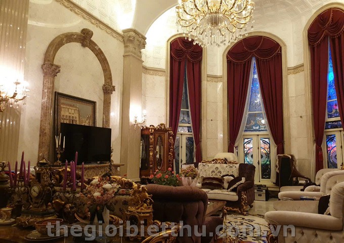 Long description image 1