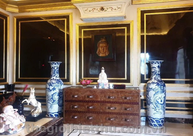 Long description image 1