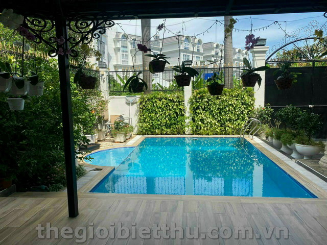 Long description image 1