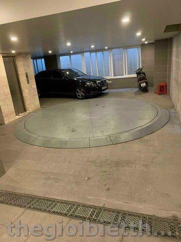 Long description image 1