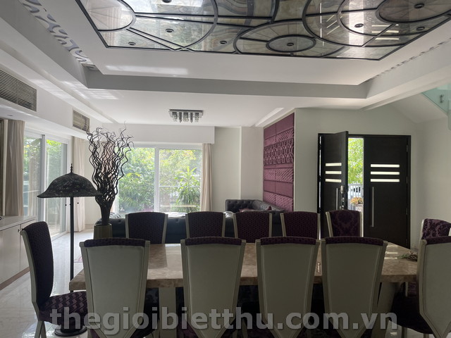 Long description image 1