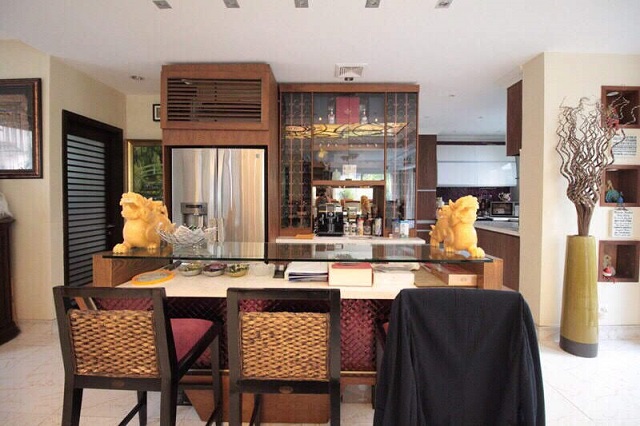 Long description image 1