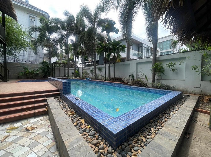 Long description image 1