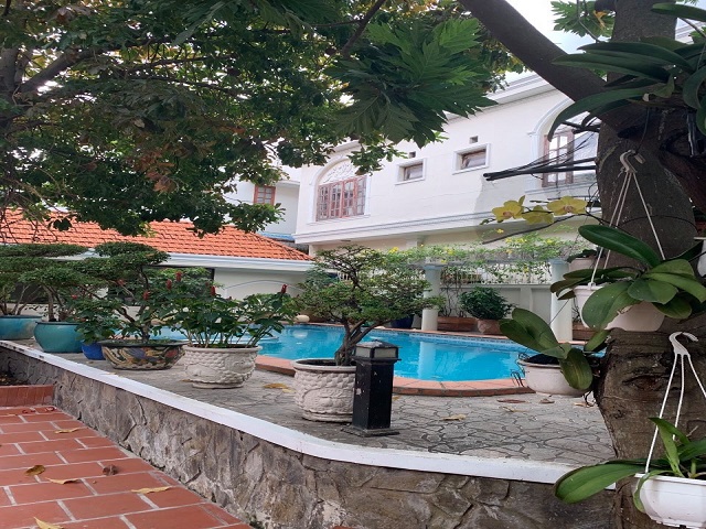 Long description image 1