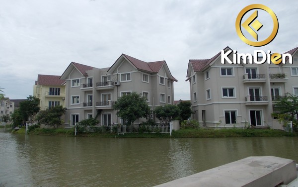 Long description image 1