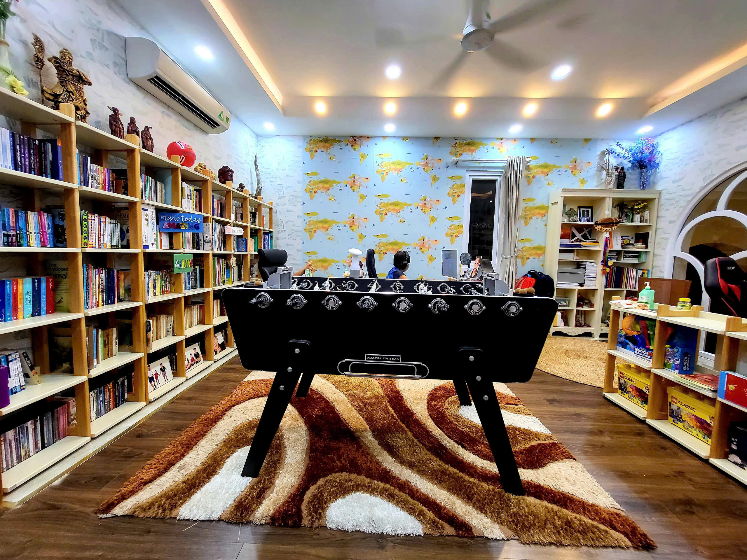 Long description image 1