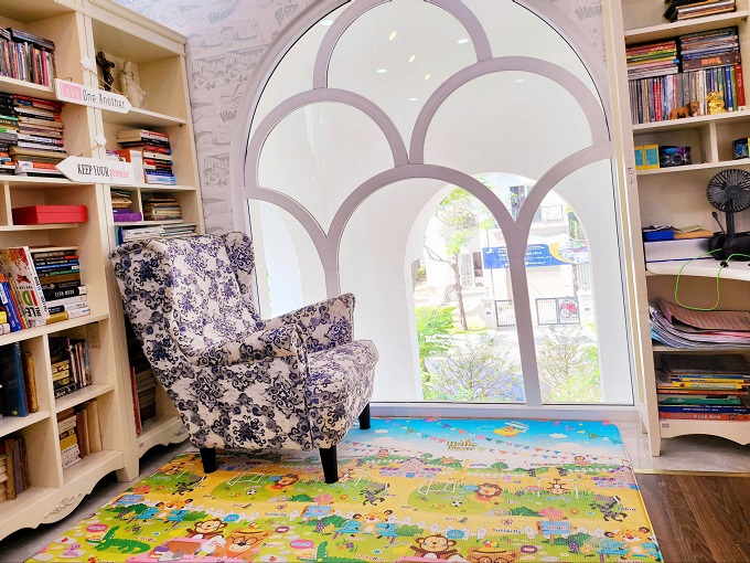 Long description image 1