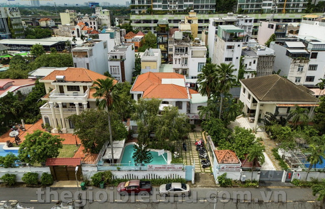 Long description image 1