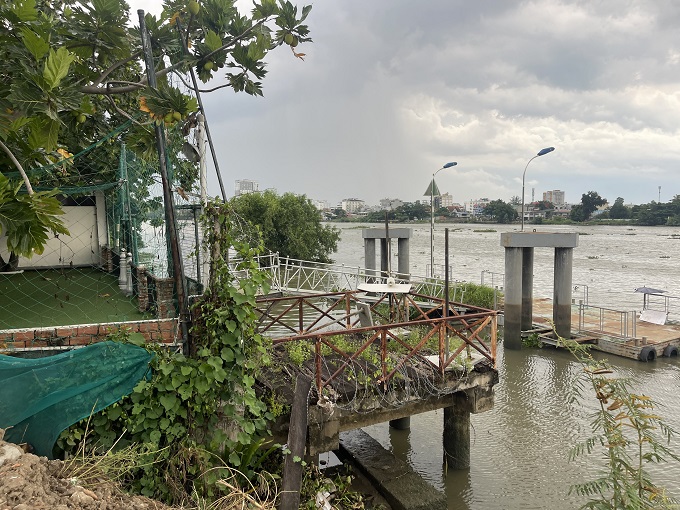 Long description image 1