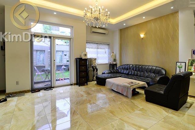 Long description image 1