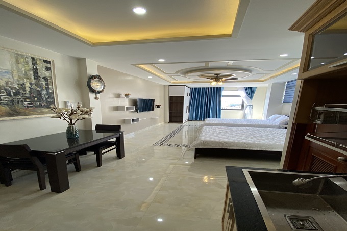 Long description image 1