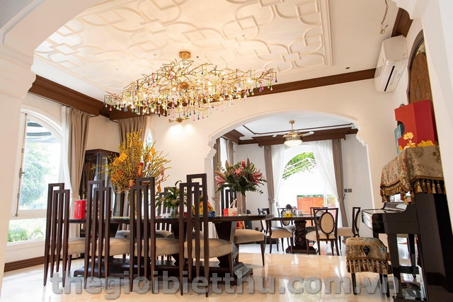 Long description image 1