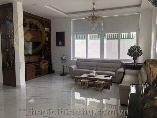 Long description image 1