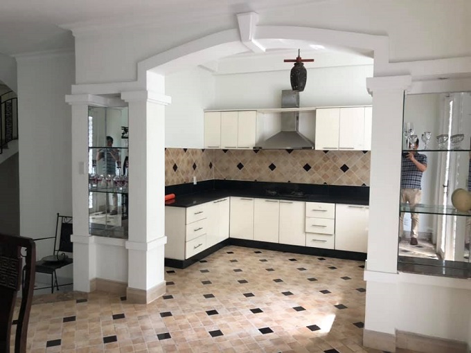 Long description image 1