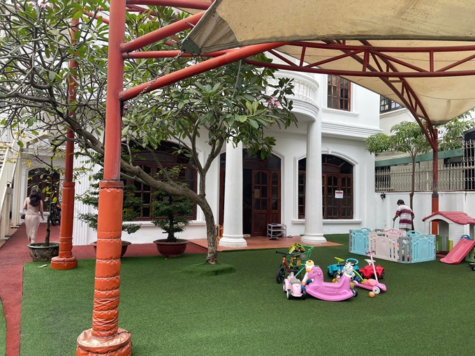 Long description image 1