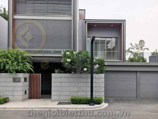 Long description image 1