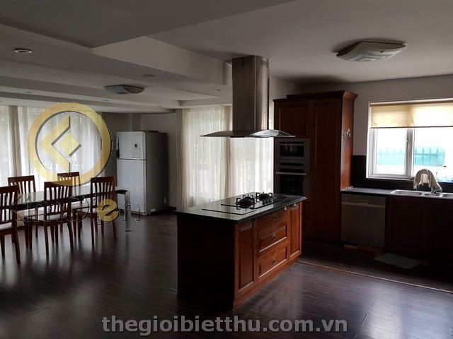 Long description image 1