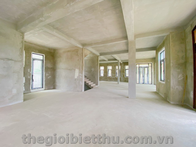 Long description image 1