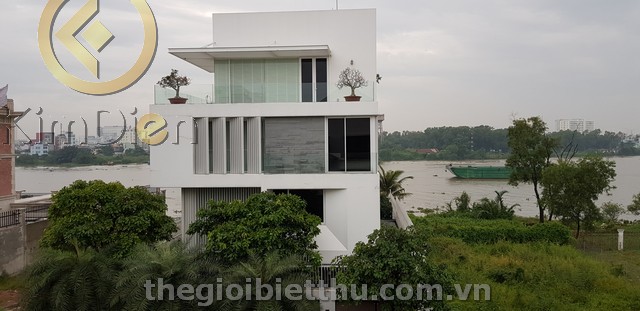 Long description image 1