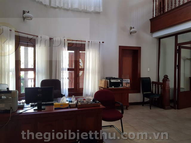 Long description image 1