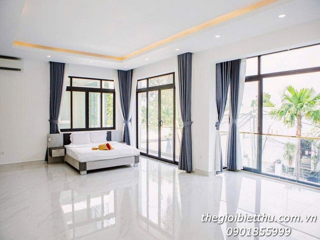 Long description image 1