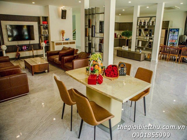 Long description image 1