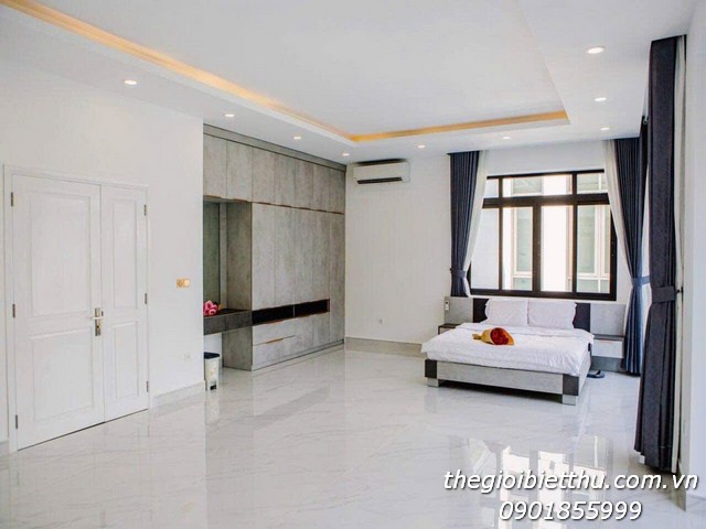 Long description image 1