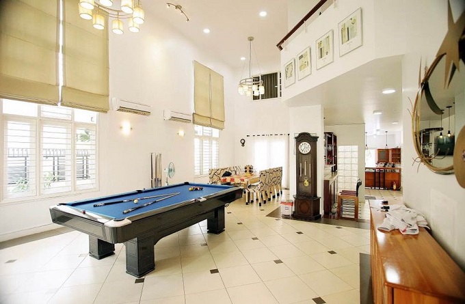 Long description image 1