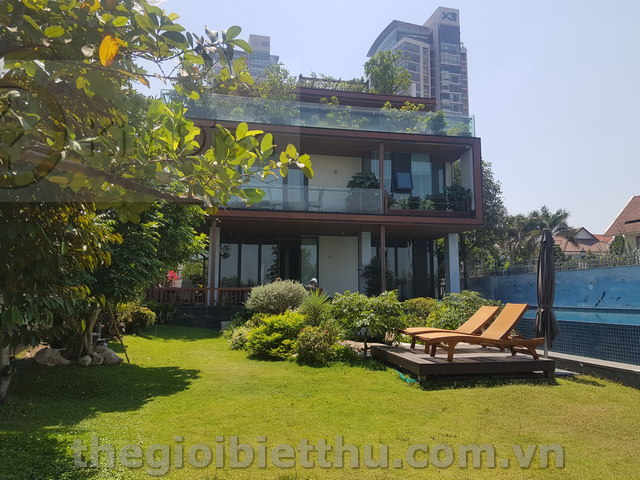 Long description image 1