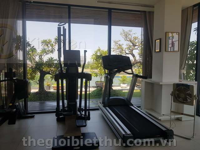 Long description image 1