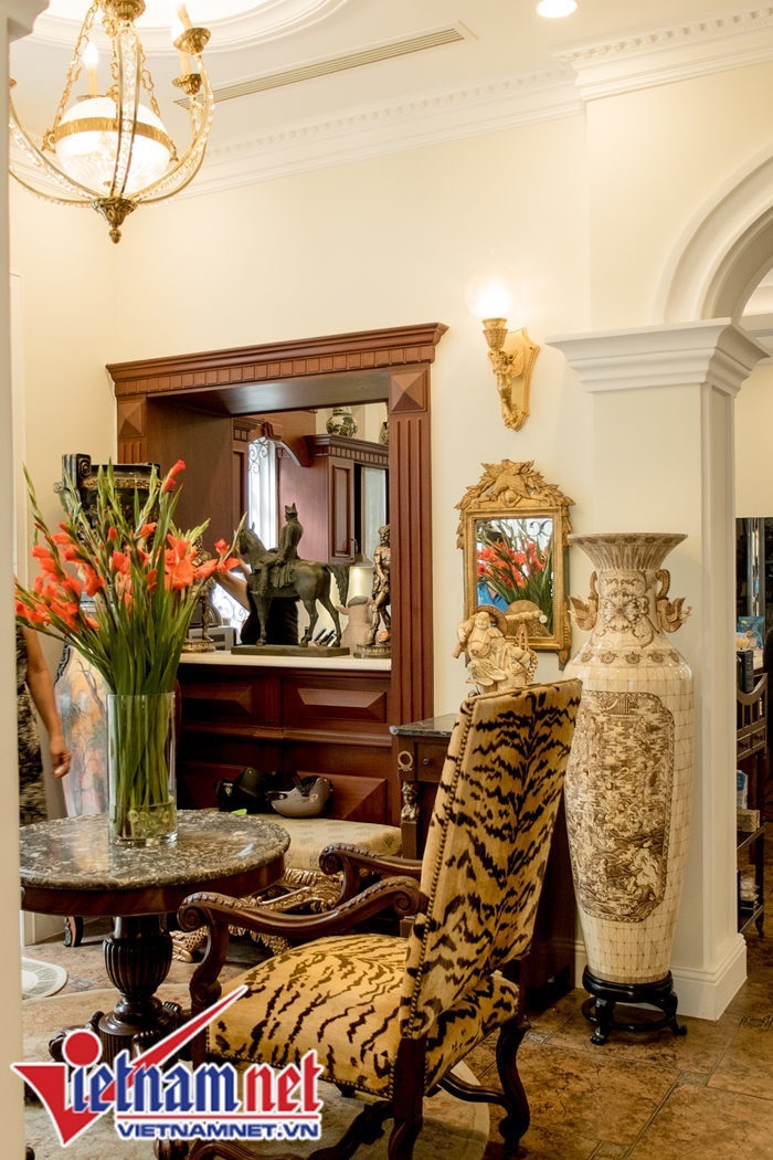 Long description image 1