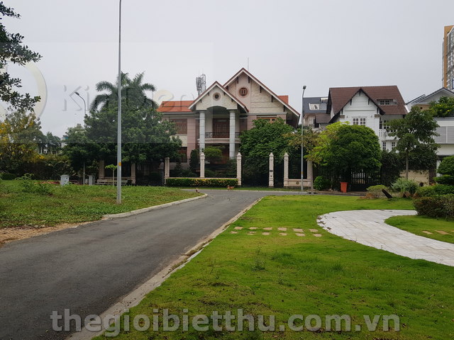 Long description image 1