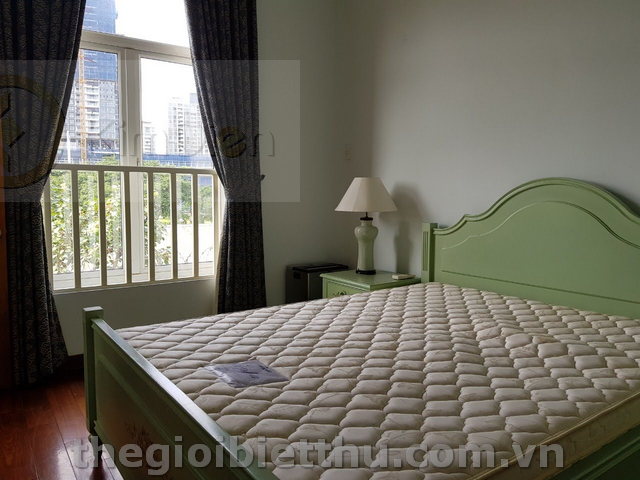 Long description image 1