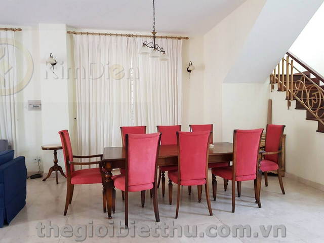 Long description image 1