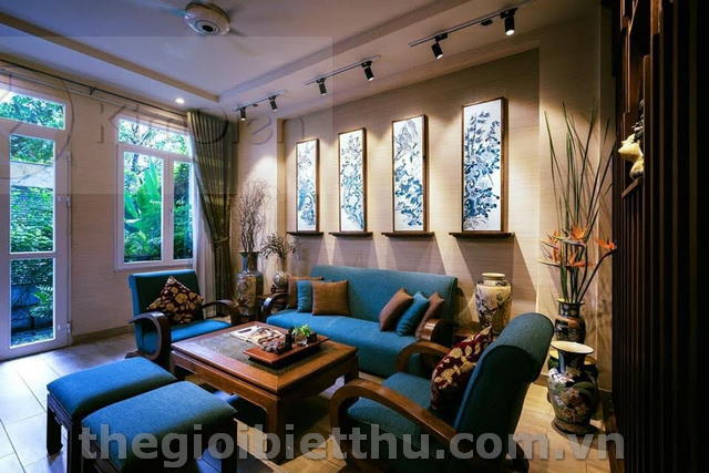 Long description image 1