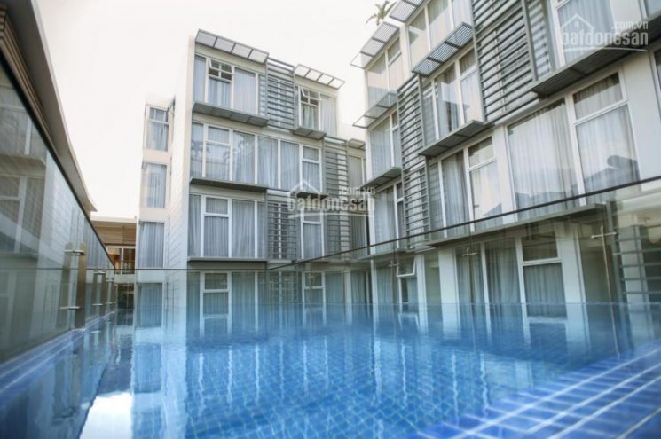 Long description image 1