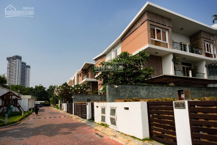 Long description image 1