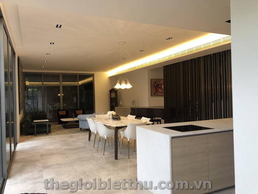 Long description image 1