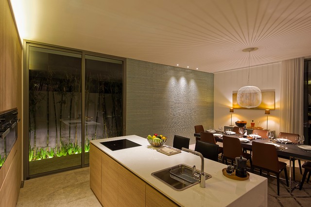 Long description image 1