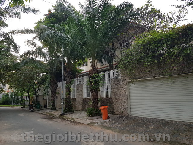 Long description image 1