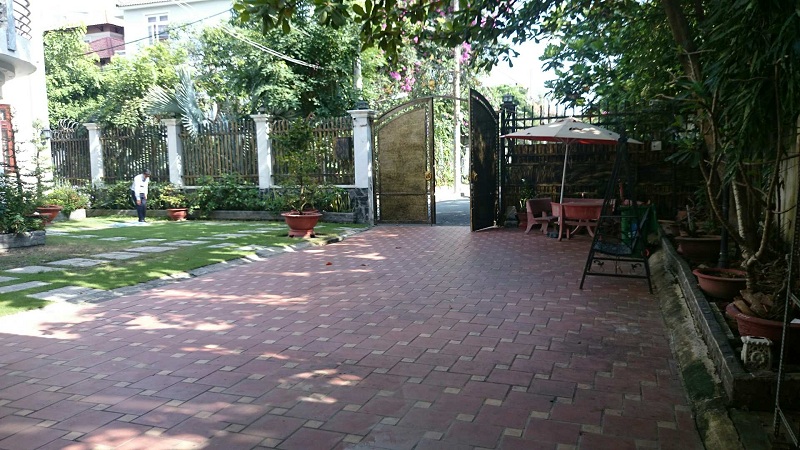 Long description image 1