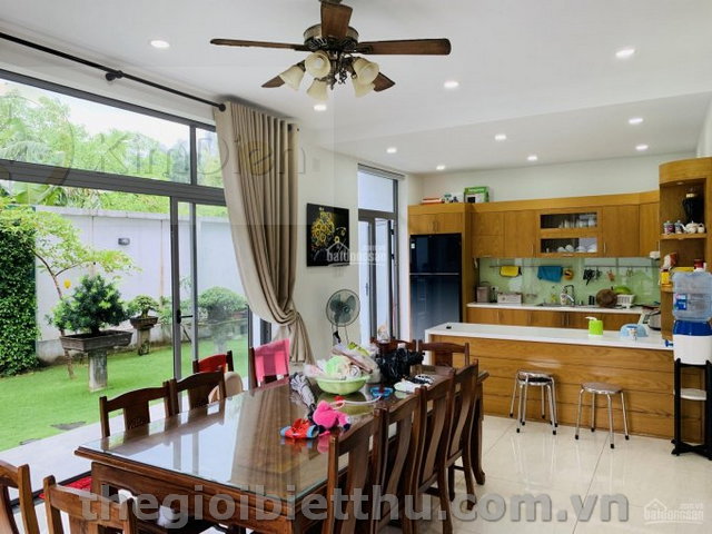 Long description image 1