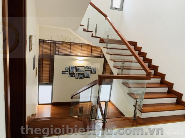 Long description image 1