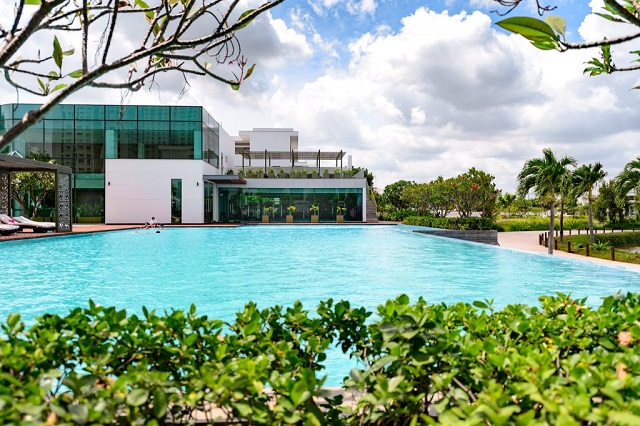 Long description image 1