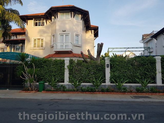 Long description image 1